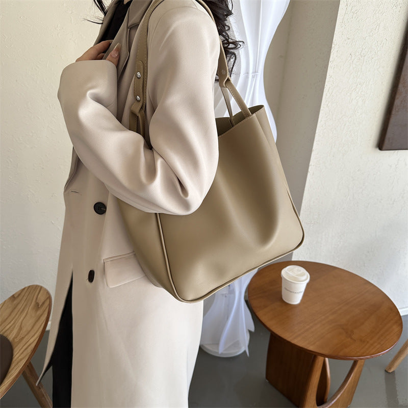 Wholesale High-capacity Winter PU Single Shoulder Underarm Tote Bag